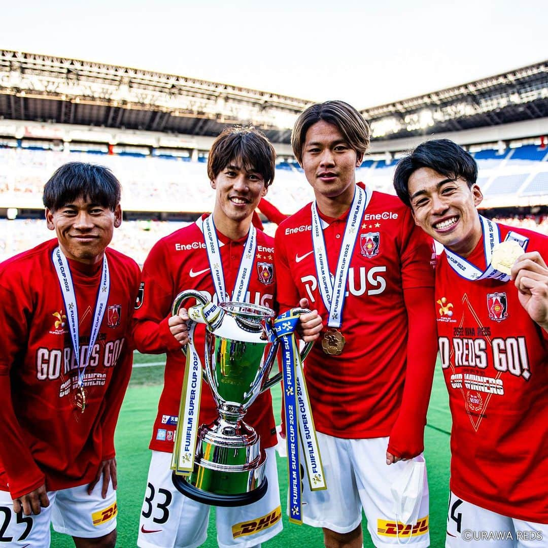 江坂任さんのインスタグラム写真 - (江坂任Instagram)「FUJIFILM SUPER CUP 2022 🏆  @urawaredsofficial  #浦和レッズ #江坂任」2月13日 15時02分 - ataruesaka10