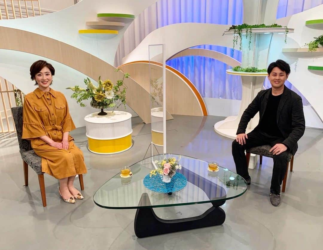 池尻和佳子さんのインスタグラム写真 - (池尻和佳子Instagram)「次回の「池尻和佳子のトコワカ」ゲストは、LiveSearch福井隆太郎さん。  独自のビジネススタイルで不動産情報を見やすくカタログ化されています。  間取りなどを高画質撮影やVR撮影することによって、ユーザーに細かい情報が届けられています。  どういったサービスなのか、是非ご覧ください🍀  #livesearch#ゲスト#guest#池尻和佳子のトコワカ #福井隆太郎さん#ダイジェスト #放送#rkb#高画質撮影#vr撮影#ユーザー#ほしい #情報#分かりやすく#カタログ化#不動産会社 #200社以上#導入#アナウンサー#池尻和佳子 #herencia#lycka#衣装#さけみゆみさん#ソラリアプラザ」2月13日 16時47分 - wakako_ikejiri_rkb