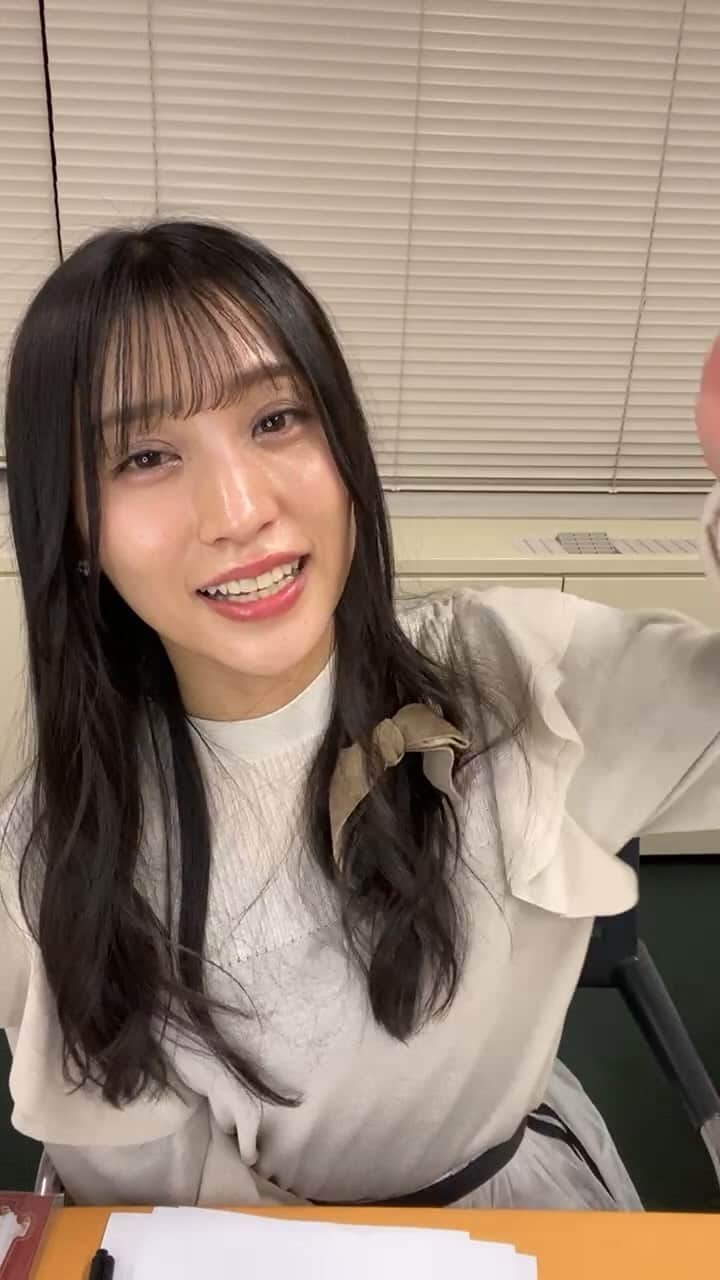 根岸愛のインスタグラム：「バレンタインネットサイン会② 2022年2月13日 アクスタ付き購入者さんへ」