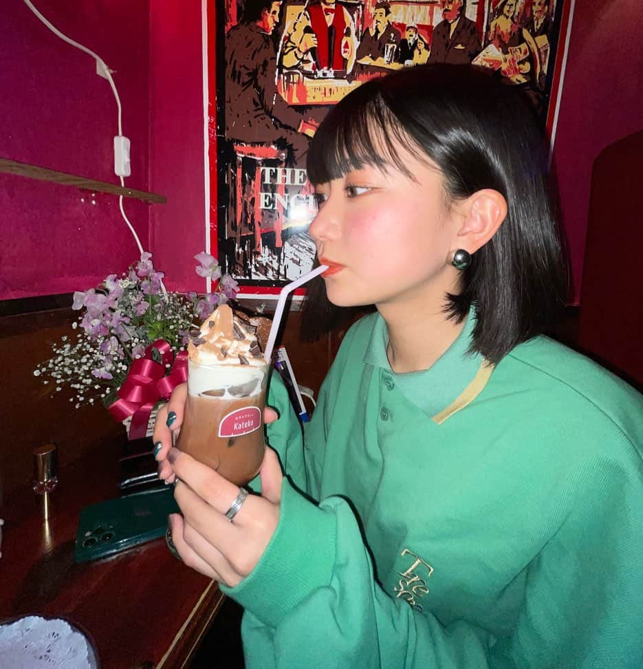 水戸由菜さんのインスタグラム写真 - (水戸由菜Instagram)「・ ほんとはプリン食べにお店入ったのにその前にあげぱん食べちゃったからココアにしました〜  寒かったけどネ🧊  ・  #今日好き  #今日好きになりました  #今日好き蜜柑編  #蜜柑編  #ラーメン博物館」2月13日 19時11分 - yuna_3047