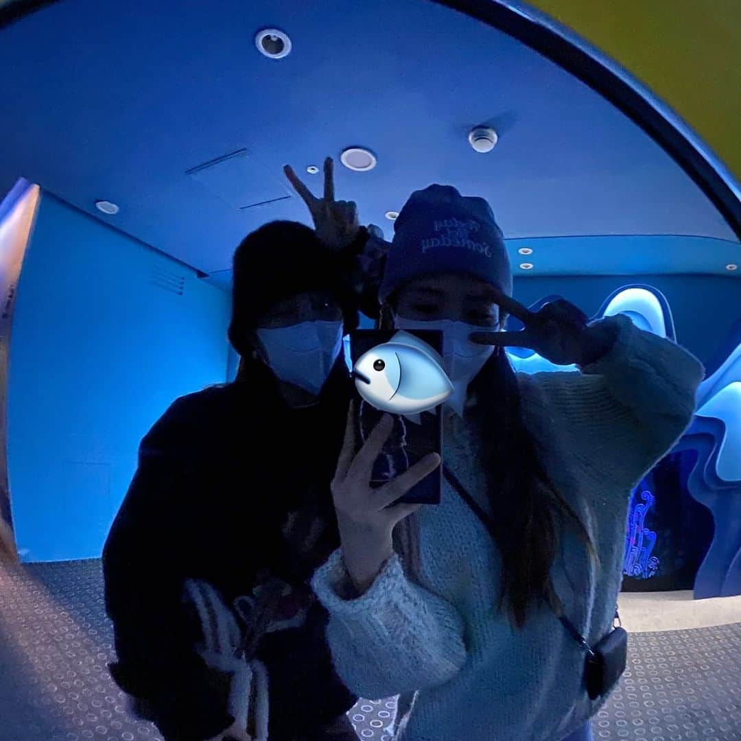 NiziUさんのインスタグラム写真 - (NiziUInstagram)「リオと水族館デート🐟🐠🐡 . . 리오랑 같이 아쿠아리움~🐬 #niziu #maya」2月13日 20時20分 - niziu_artist_official