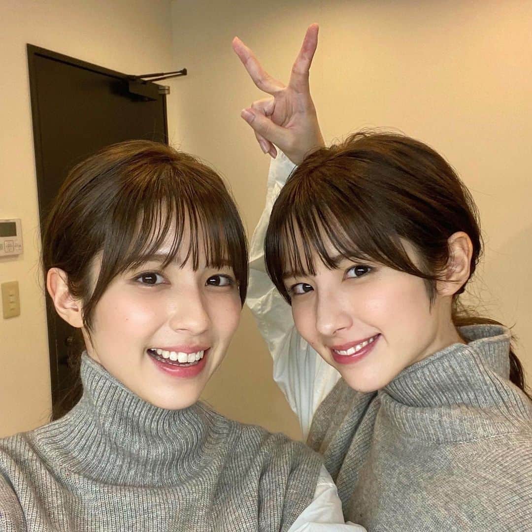 鈴木 みな・まりあさんのインスタグラム写真 - (鈴木 みな・まりあInstagram)「・ 寒いからあったかくしてね⛄️♡ （左みな、右まりあ）  #鈴木みなまりあ #双子#twins」2月13日 21時07分 - suzuki_mina_maria