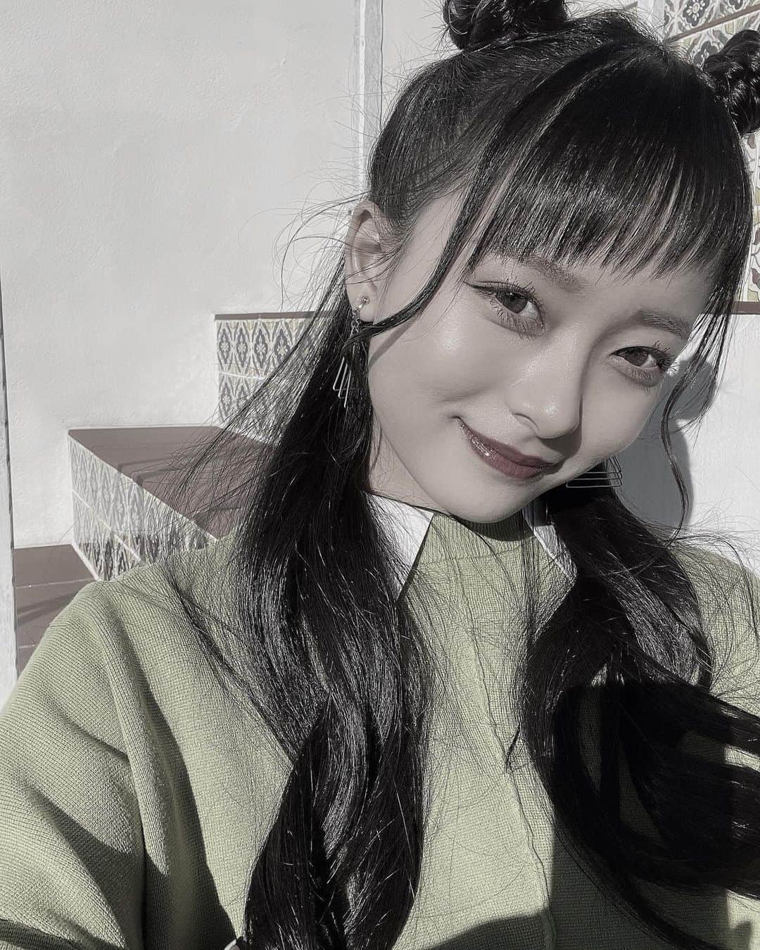 宇井優良梨のインスタグラム：「We Gotta Move ᕙ(╹◡╹)ᕗ  おふしょ🤤 #WeGottaMove #MV #GENIC #宇井優良梨」