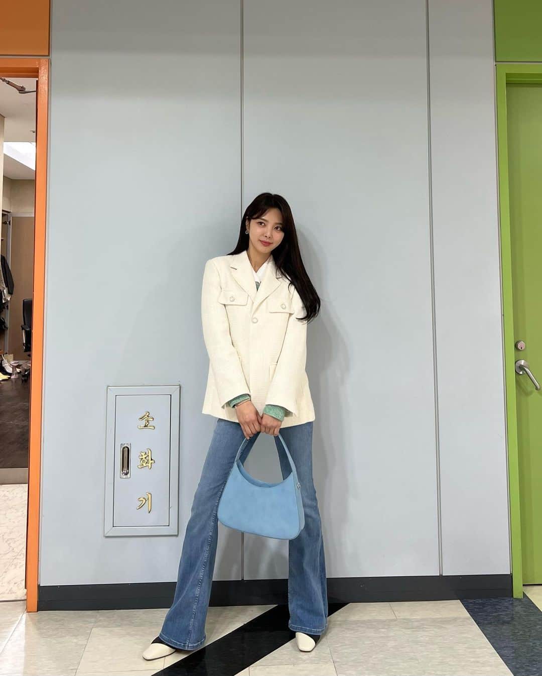 のインスタグラム：「비 오는 날 기분이 너무 좋네요💕」
