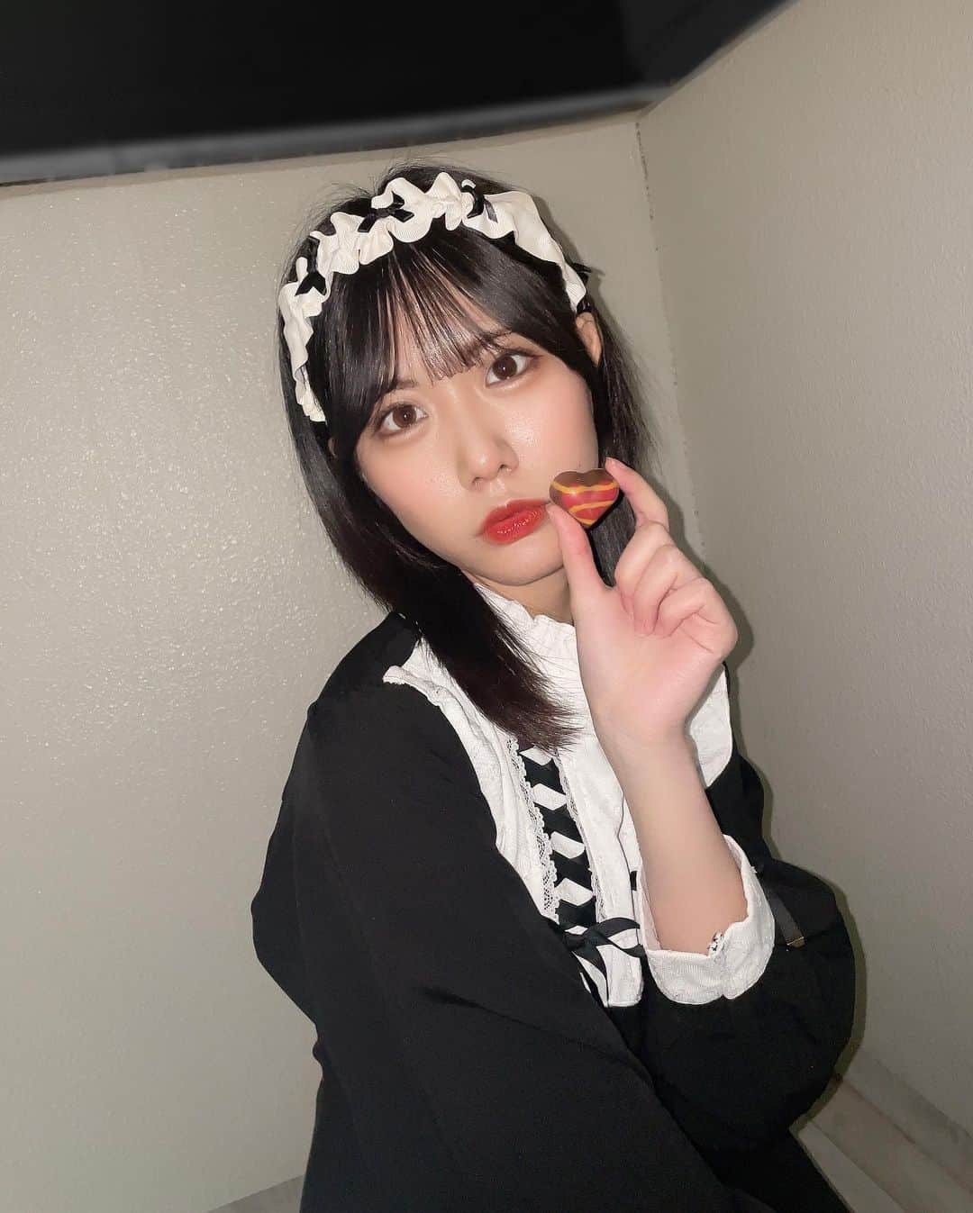 渡辺菜月のインスタグラム：「𝓗𝓪𝓹𝓹𝔂𝓥𝓪𝓵𝓮𝓷𝓽𝓲𝓷𝓮 ┈┈┈┈┈┈┈┈┈┈ 本日から個人Instagramが始まりました！ STU48 2期生の 渡辺菜月 です☺︎ #なっちゃんスタイル でファッションを中心に 投稿していきます......❤︎ ┈┈┈┈┈┈┈┈┈┈  #STU48 #渡辺菜月 #なっちゃん #初投稿  #フォロー してね #idol #fashion #followme #아이돌 #패션 #팔로우미」