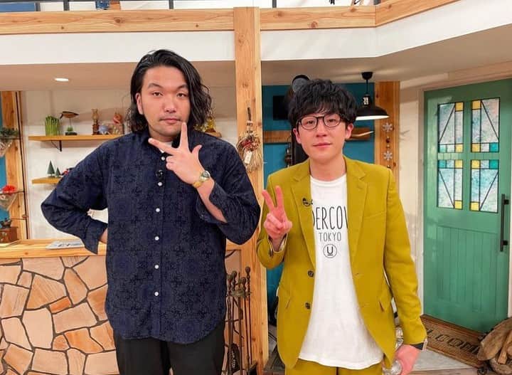 のインスタグラム：「同期ですが高校の先輩。  #僕が高一の時もりし高三 #高校の運動場でサッカーしてるのを校舎の窓からめちゃくちゃ見てた #ＮＳＣ入ったら先輩いた #最初は敬語使ってたが同期なので徐々にタメ口へ #未だにタメ口やめてと言われる #尊敬」