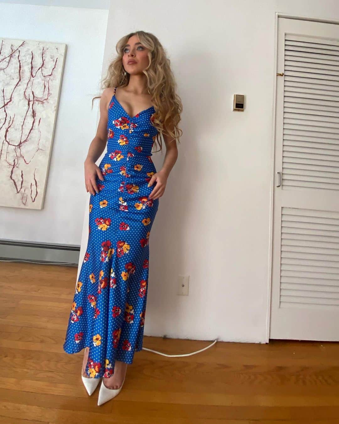サブリナ・カーペンターのインスタグラム：「my dear @wesgordon u put on such an amazing show !!!! <3 @carolinaherrera」
