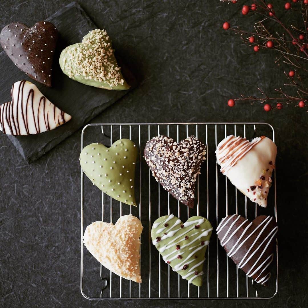 喜田彩子さんのインスタグラム写真 - (喜田彩子Instagram)「＼Happy valentine's day𓂃🤎❤️／  #happyvalentinesday #valentine #anyoung_kitchen #手作り」2月14日 20時10分 - ayacokida
