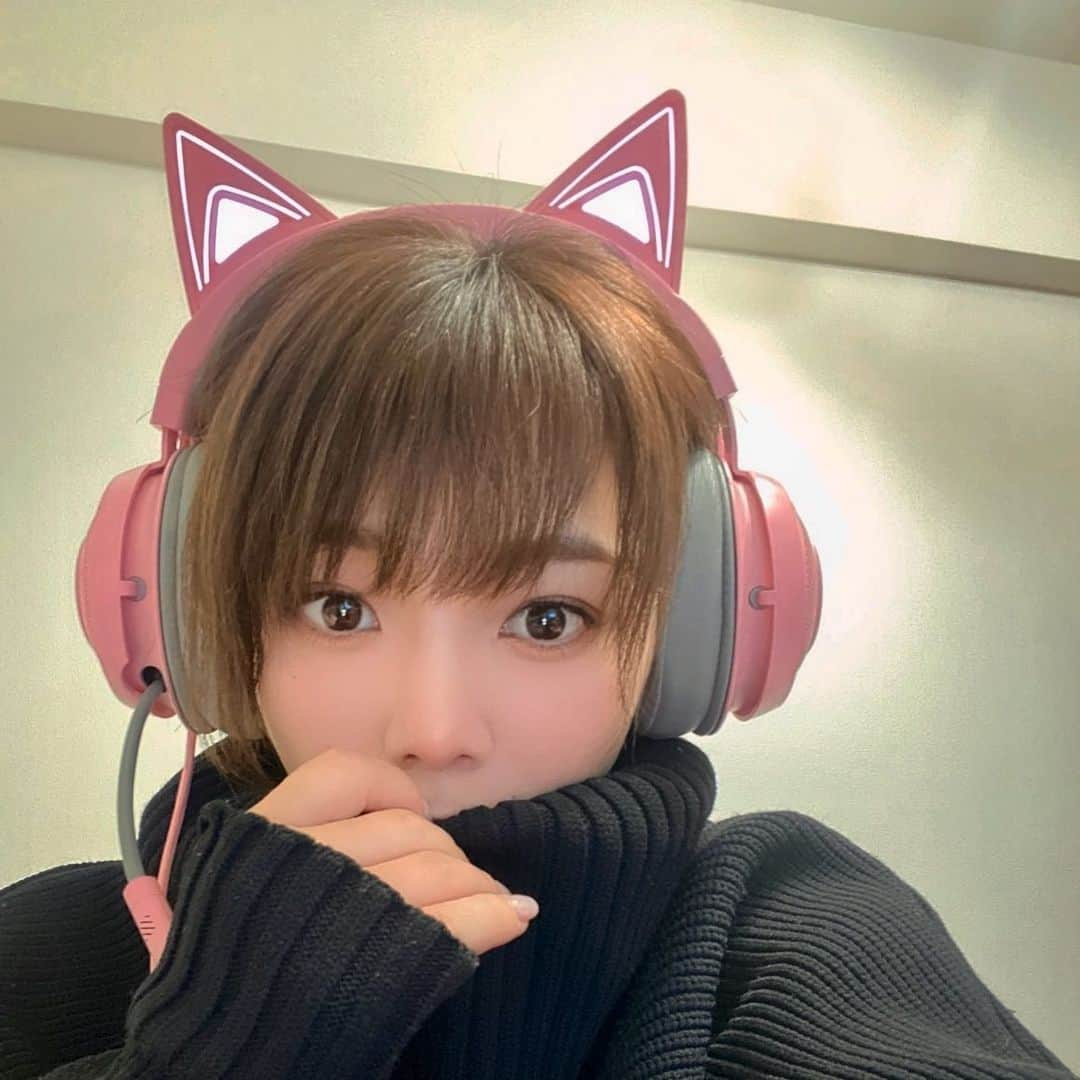 大川成美さんのインスタグラム写真 - (大川成美Instagram)「忙しいのはありがたいけど、 全然APEXできない。 ． 友達とお話しながらエペしたい❤︎ ． ． #apex女子 #ゲーム」2月14日 20時54分 - naru_coco