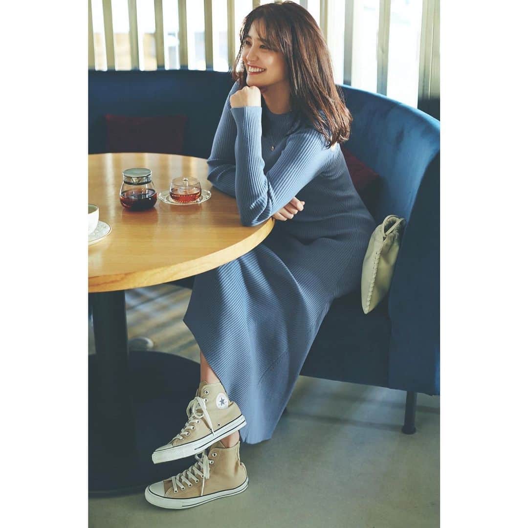 山崎紘菜のインスタグラム：「♡♡♡ Happy Valentine's Day💋  photo from @classy_mag_insta」