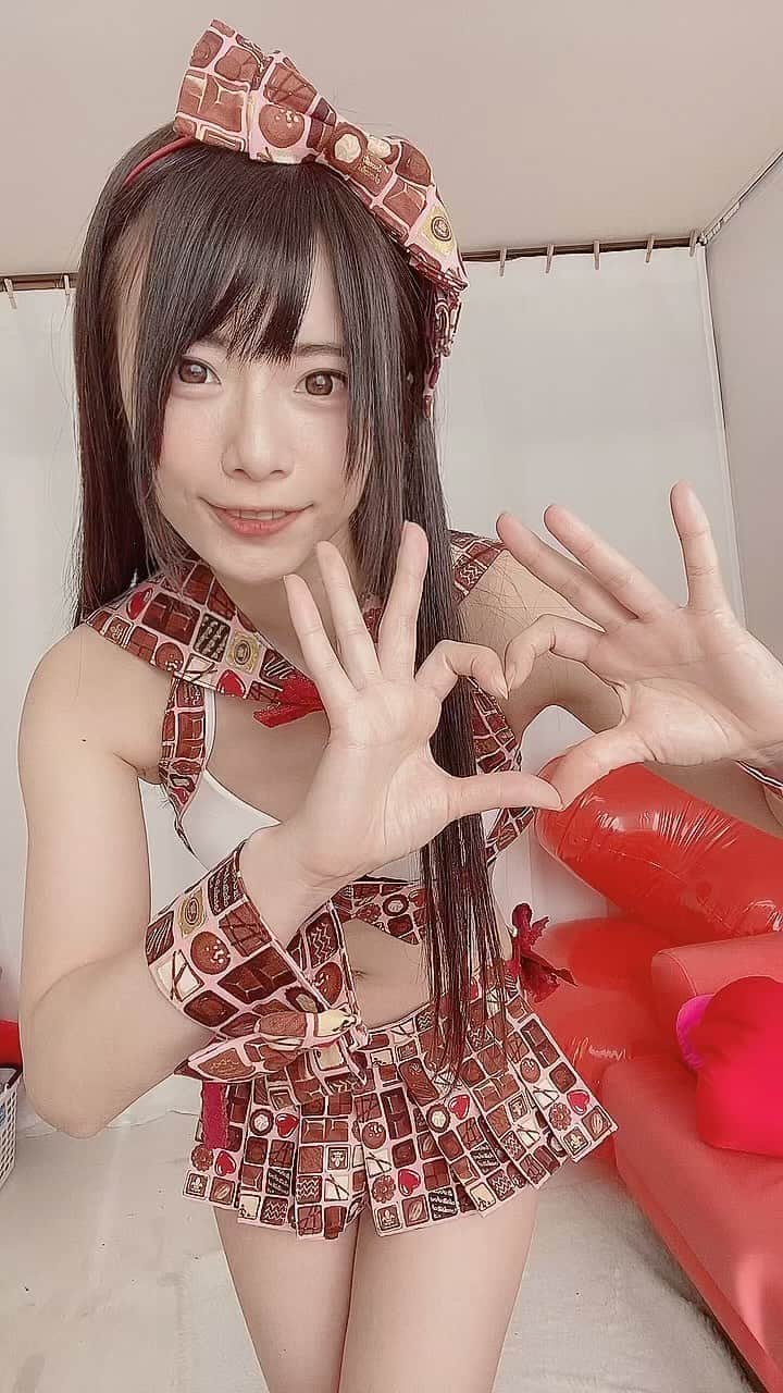 のインスタグラム：「おやすみばれんたいん🤎  #happyvalentinesday #happyvalentinesday2022 #goodnight」