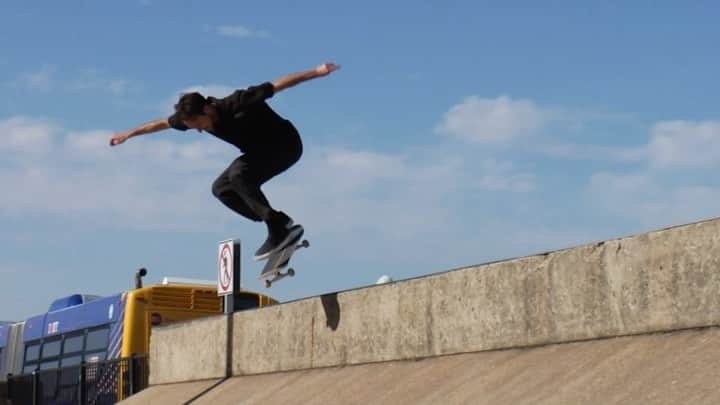 オースティン・ジレットのインスタグラム：「In less than a year, I’m proud to finally show all of our hard work with the launch of @globebrand_skateboarding and our first film "Re Est". Live on @thrashermag now  It’s been an absolute pleasure to travel and work with a new family. To new beginnings🍸  Shoe available at www.globeskateboarding.com and select stores worldwide!  @sammy_montano @sml_aaron @aaronnkm @_mattpayne_ @alex_papke @mark_appleyard」