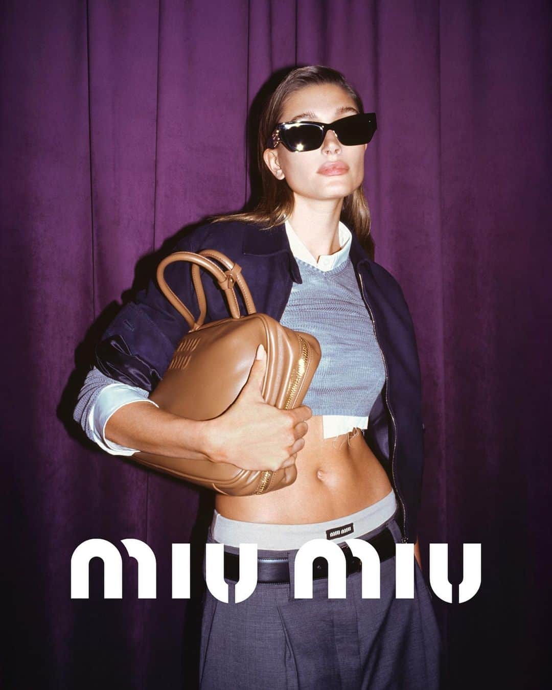 ハイレイ・ロード・ボールドウィンのインスタグラム：「new @miumiu Basic Instinct. Shot by @tyronelebon creative direction by @linakutsovskaya styled by @lottavolkova #miumiuSS22」