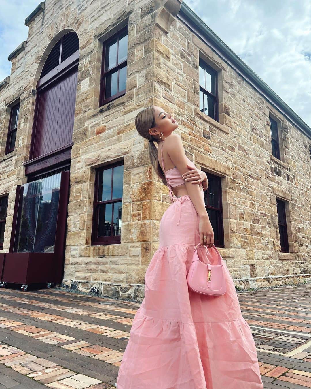 リリーマイマックさんのインスタグラム写真 - (リリーマイマックInstagram)「Good morning it’s the weekend! 😇 peep the brand new @amaliebyshowpo 💕 💃🏻 @showpo .AD」1月22日 7時37分 - lilymaymac