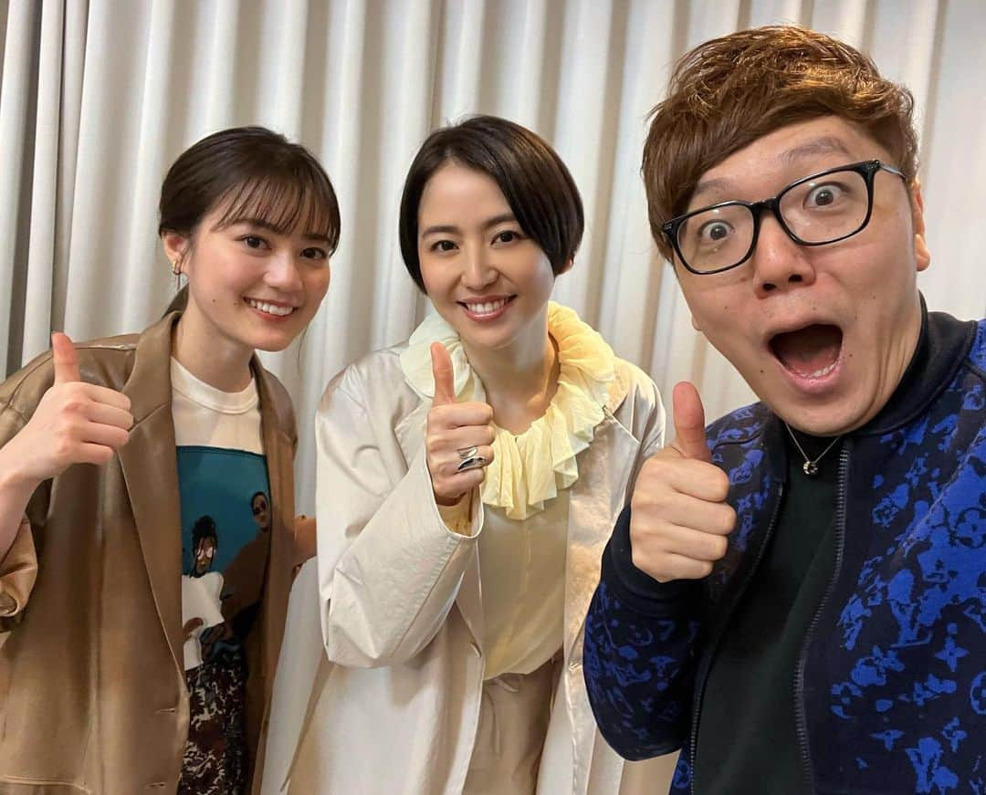 HIKAKINのインスタグラム：「ヒカキンTVで長澤まさみさん&生田絵梨花さんとのコラボ動画公開しましたー！🤓🎉是非ご覧下さい✨  #コンフィデンスマンjp #コンフィデンスマンjp英雄編」