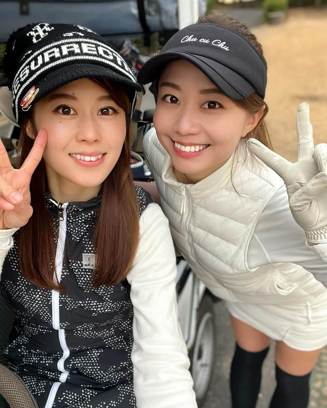 とくさきさんのインスタグラム写真 - (とくさきInstagram)「急遽 @harupyon_golf とプライベートラウンドすることになった日👭💕⛳️ . ここ2年くらい撮影でしか回ってなかったから久しぶりのプライベートラウンド楽しかった😆 . 次はパパぴょんも一緒にまわりたいなぁ〜❤️ .  #ゴルフ#ゴルフ女子#golf#golfgirl#golfswing#ゴルフスイング#sports#スポーツ#スポーツ女子#골프#골프여자#尔夫球#高尔夫#ゴルフウェア#golfwear」1月22日 18時35分 - tokusaki_golf