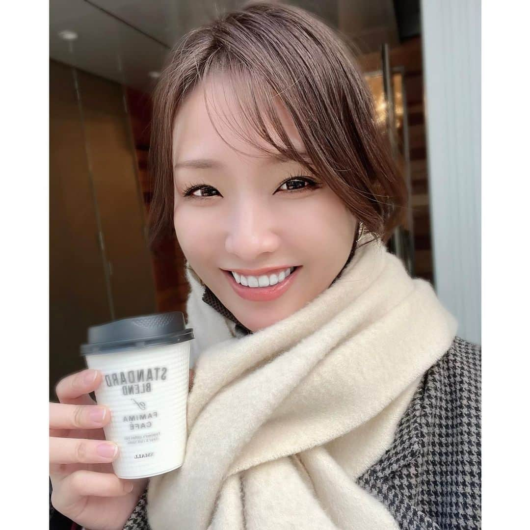 本条舞さんのインスタグラム写真 - (本条舞Instagram)「撮影寒すぎて凍えてたら、あったかい飲み物を差し入れしていただきました💓🥺 身体ももちろんだけど、心がぽっかぽかになりました☺️💓💓 しっかりあったかくして、この冬乗り切りましょう✊ #本条舞 #女優 #役者  #model #actor #actress #温活 #差し入れありがとうございます」1月22日 20時52分 - mai_honjyo_official