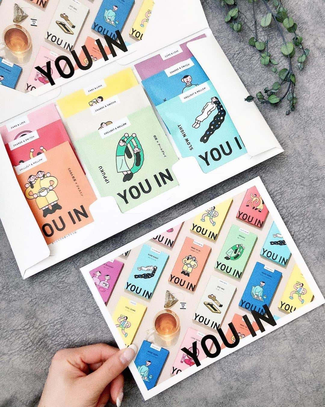 瀬戸晴加のインスタグラム：「先日POP UPにお邪魔させていただいたYOU INのムードペアリングティー🫖🤍 その日その時の気分に合わせてお茶を選ぶというとても素敵なコンセプトで、『陽な時も陰な時もあなたに寄り添える存在でいれるように』という願いを込めて開発されたそう🥺💓  9つのフレーバー全てを試せる9-Mood For YOUは日常の色んな気分に合わせてセレクトしたいという方にピッタリだし（私はアールグレイ煎茶がお気に入り！） OMEDETO! For YOU / ARIGATO! For YOU ありがとうとおめでとうのセットは、日頃の感謝やお祝いにとても渡しやすいギフト👏🏻  LINEギフトでも贈ることができるそうで、相手の住所を知らなくてもサクッと贈ることができて便利。今年は久しぶりに会う相手やお世話になっている方に素敵な手土産を持っていける大人になりたいと思っていたところなので選択肢が１つ増えて嬉しい💓 皆様も是非お試しくださいませ☺️🤍  #sponsored #YOUIN @youin.jp」