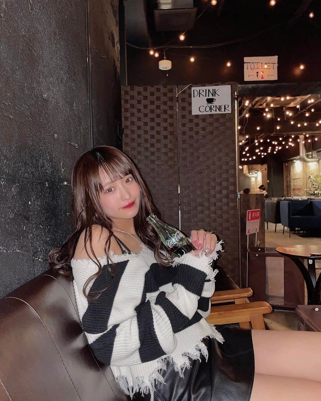 清水里香さんのインスタグラム写真 - (清水里香Instagram)「⁡ ⁡ コッカコーラを飲もうよ！🥳 ⁡ ⁡ ⁡ ⁡」1月22日 21時10分 - partyyy_chu