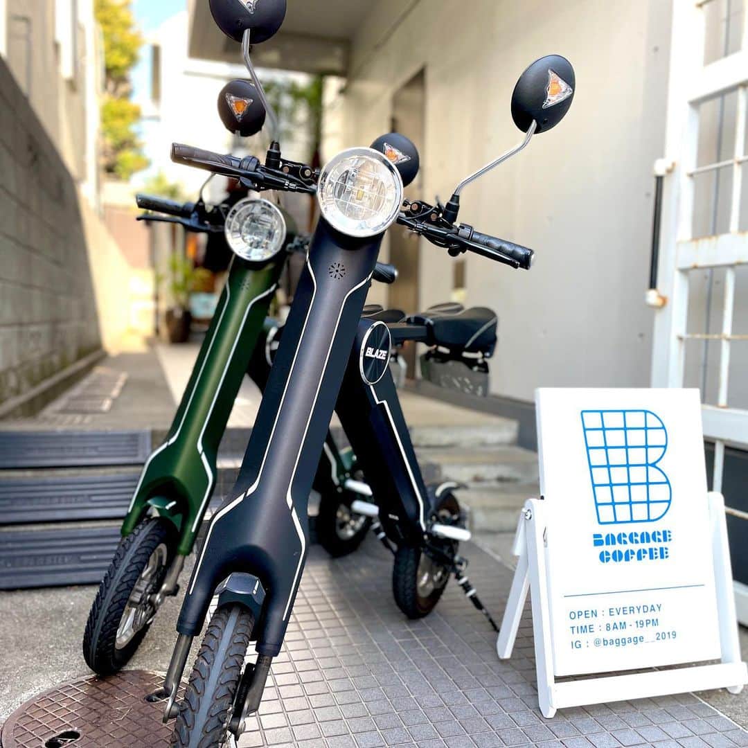 松本弥生さんのインスタグラム写真 - (松本弥生Instagram)「・ 電動バイク。 可愛い。 サステナブル。 ・ #ブレイズ #BLAZE #スマートEV #スイカのヘルメットは完全に狙ってる」1月22日 22時07分 - yayoi_matsumoto841