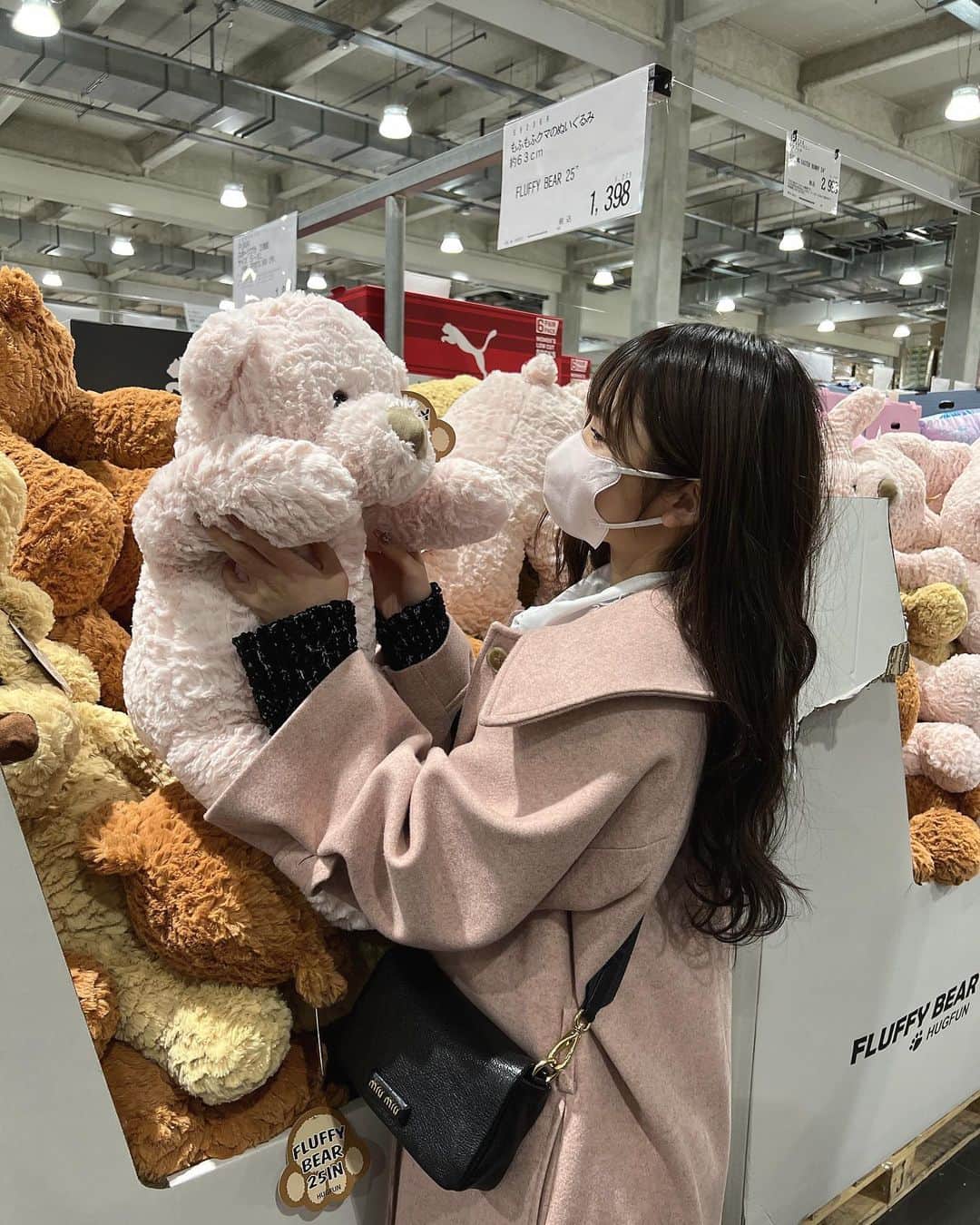 津代美月さんのインスタグラム写真 - (津代美月Instagram)「. 最近着てるピンクのコートは  @__treat.urself__ 🎀💞 めちゃくちゃ可愛くて店舗に行った時即買いしました  ピンク持ってなかったから嬉しい 👶🏻」1月22日 22時01分 - __tsushiromizuki