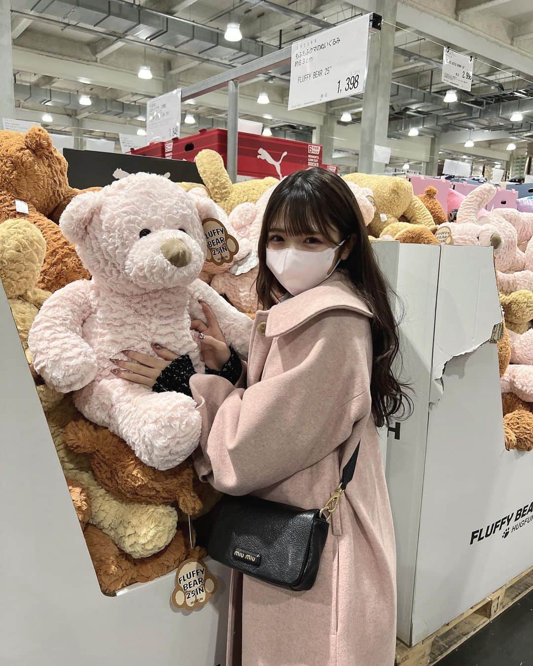 津代美月さんのインスタグラム写真 - (津代美月Instagram)「. 最近着てるピンクのコートは  @__treat.urself__ 🎀💞 めちゃくちゃ可愛くて店舗に行った時即買いしました  ピンク持ってなかったから嬉しい 👶🏻」1月22日 22時01分 - __tsushiromizuki