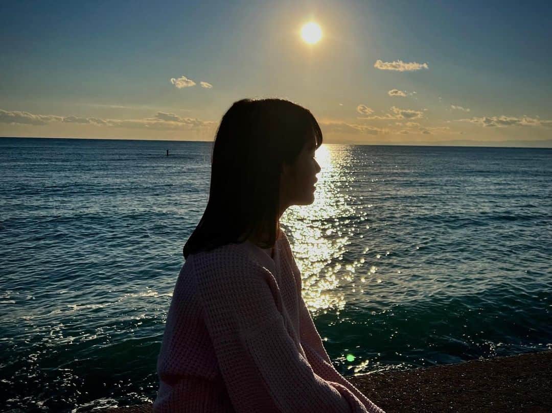 豊嶋花さんのインスタグラム写真 - (豊嶋花Instagram)「両親が、私の名前を考えるときに花と海で迷っていたそうです！ 海って名前も素敵ですね☺️ #豊嶋花」1月23日 14時17分 - hanatoyoshima_official