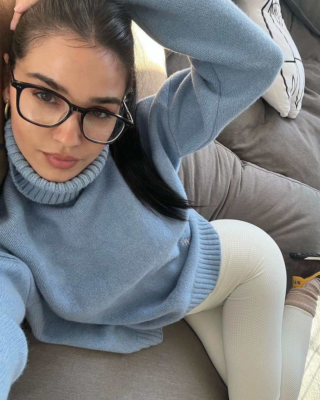 Ashley Skyのインスタグラム：「💤☁️💘」