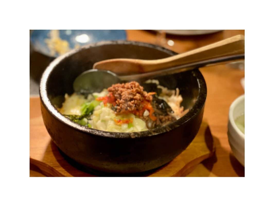川村亜紀さんのインスタグラム写真 - (川村亜紀Instagram)「石焼チーズビビンバ🫕 石焼ビビンバですが、お焦げは控えめが好きです。 #石焼チーズビビンバ #熱々が美味しい #韓国料理大好き  #한국요리 #한식 #돌솥치즈비빔밥 #맛있어요 #잘먹었습니다」1月23日 10時54分 - _aki1015_