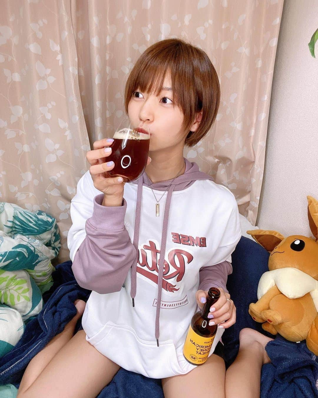 小坂田純奈さんのインスタグラム写真 - (小坂田純奈Instagram)「久しぶりのおうちビール🍺💓 幸せやあああああ！！  最近よく飲んでる大根島醸造所( @daikonshima.brewery )さんの ハチミツ入りのビール！！ めちゃくちゃ飲みやすくてめちゃ美味しい！！！ しあわせ！！！！🙄🙄 . . #ビール好き女子 #お酒好き女子 #ビール好きな人と繋がりたい #お酒好きな人と繋がりたい #酒好き女子 #ビール女子 #大根島醸造所」1月23日 20時49分 - official_junata