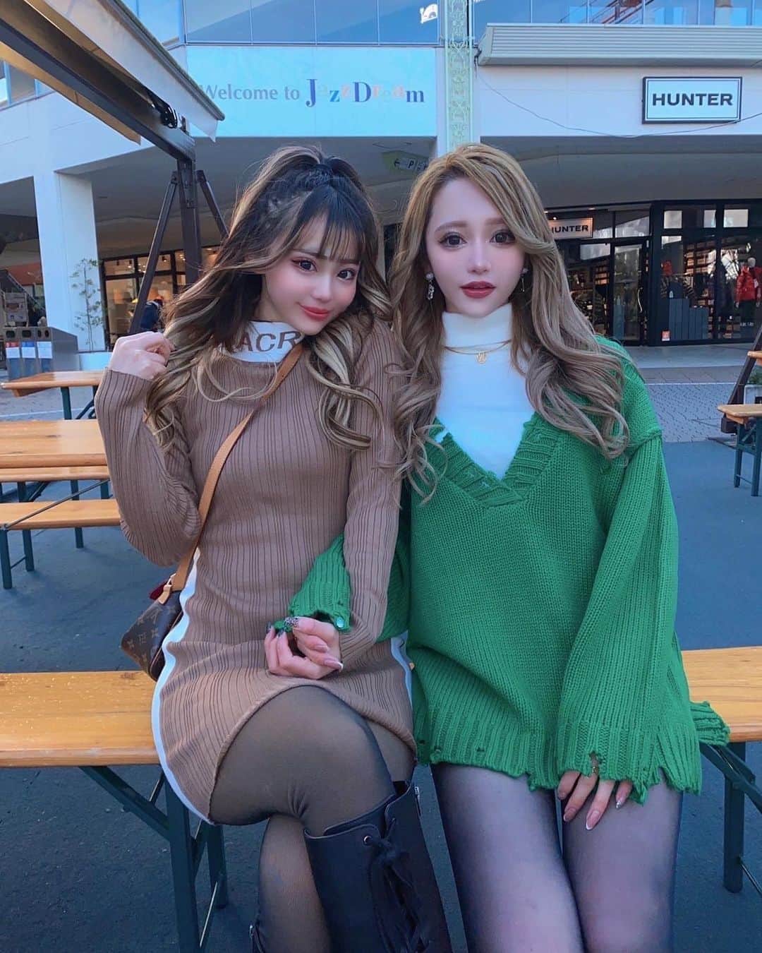 くまみゆさんのインスタグラム写真 (くまみゆInstagram)「. . ぶんたんはいつも黒しか着ないけど ゴリ押し緑着せましたっ！ お似合いです😊 . . . gyda gyda