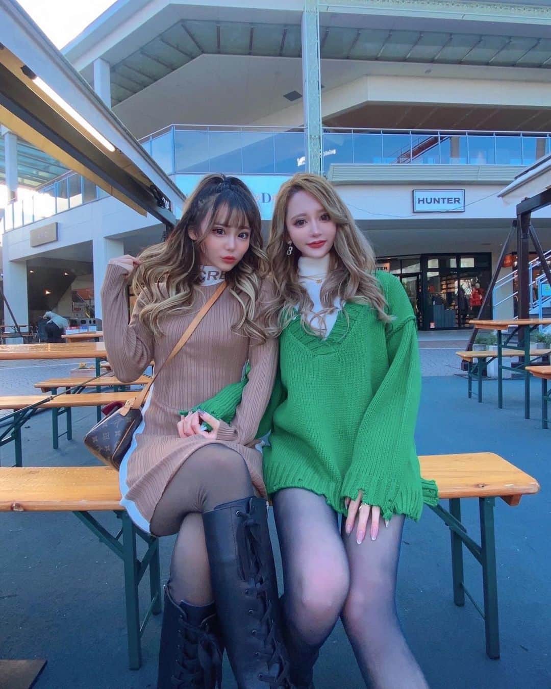 くまみゆさんのインスタグラム写真 (くまみゆInstagram)「. . ぶんたんはいつも黒しか着ないけど ゴリ押し緑着せましたっ！ お似合いです😊 . . . gyda gyda