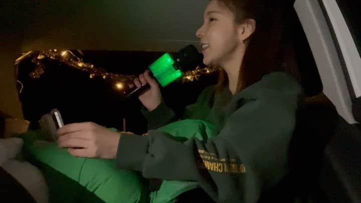 パク・ジンジュのインスタグラム：「많은 사람들을 사랑하며 살아야지💚」