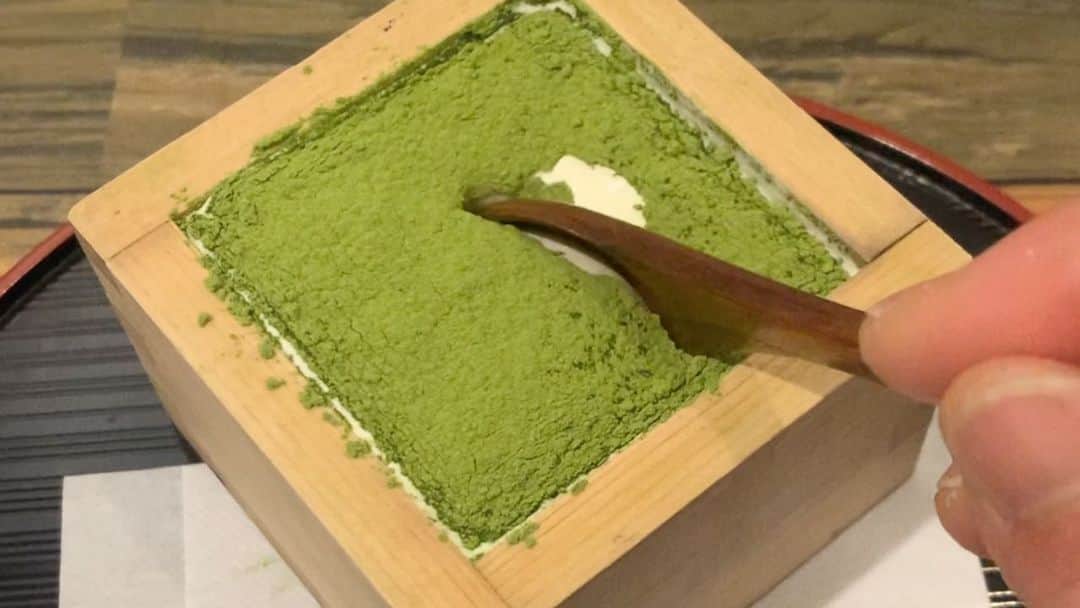 のインスタグラム：「This is a Japanese restaurant that focuses on rice and miso.🍙👩‍🍳 You might also enjoy our Hippari Udon Noodle recipe!🍜😋 https://youtube.com/cookingwithdog 米とお味噌にこだわる和食のお店だそうです。最新のレシピひっぱりうどんもぜひご覧ください。 #cookingwithdog #onigiri #tiramisu #おにぎり #ティラミス」