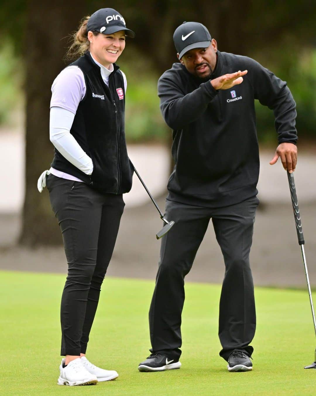 アリー・ユーイングさんのインスタグラム写真 (アリー・ユーイングInstagram)「What a great kickoff to