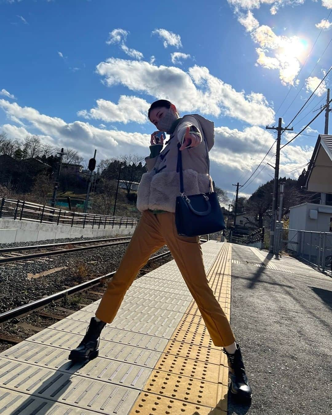 水沢エレナさんのインスタグラム写真 - (水沢エレナInstagram)「@bs11_trainstamp  岩手の旅🌿 びしっと！行ってきました☺️ お天気にも恵まれました✨   #岩手 #三陸鉄道」1月24日 17時42分 - erena_mizusawa_official