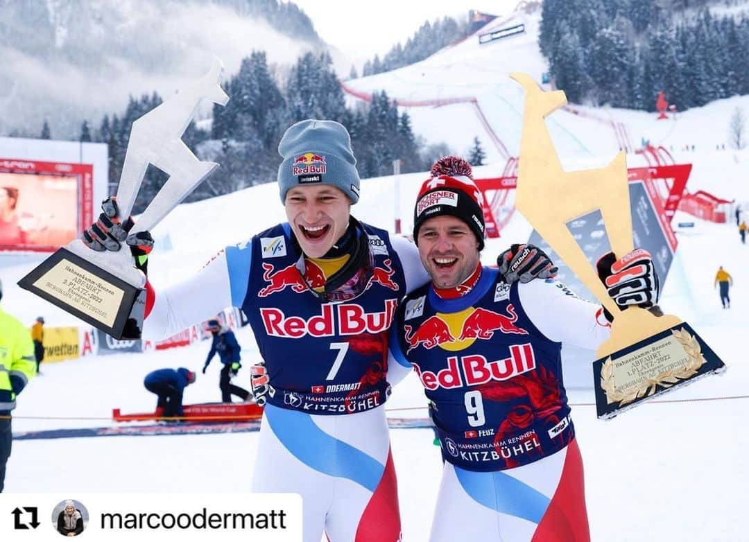 のインスタグラム：「Downhill🇨🇭🥇🥈🎉🎉🎉 #swissskiteam #swissski   #Repost @marcoodermatt with @make_repost ・・・ Yeeeeess 🤩😍🐐🥈 Next legendary Downhill - next podium! Best way to share it with a friend @feuz87 🙏🏼 #HurraDieGams #DieStreif」
