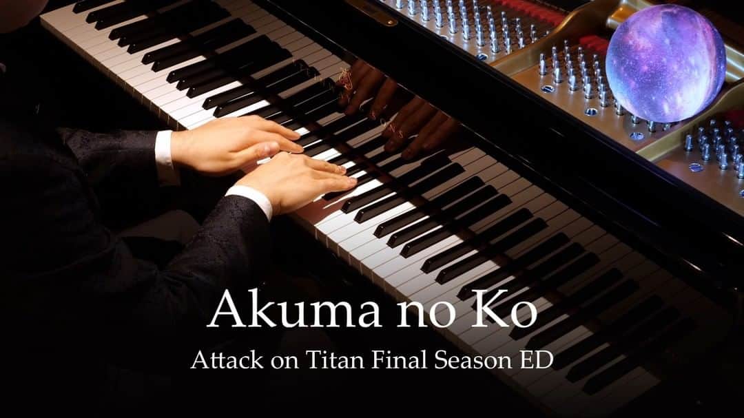 Animenz（アニメンズ）のインスタグラム：「New video on YouTube! Akuma no Ko (悪魔の子), the ending song from the currently airing Attack on Titan Final Season Part 2! Hauntingly beautiful lyrics and a powerful chorus melody - I immediately fall in love with this song upon hearing it.  "This world is cruel, but I still love you. Even if I sacrifice everything, I will protect you"  You can watch the full version on my YouTube channel! #akumanoko #attackontitan #aot」