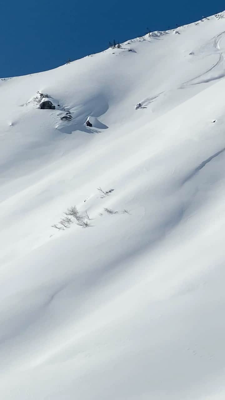 楠怜己のインスタグラム：「Back in action⛷💨 Slowly but surely🦵 膝の調子も少しずつ良くなってきた✨ やっぱりってスキー最高！」