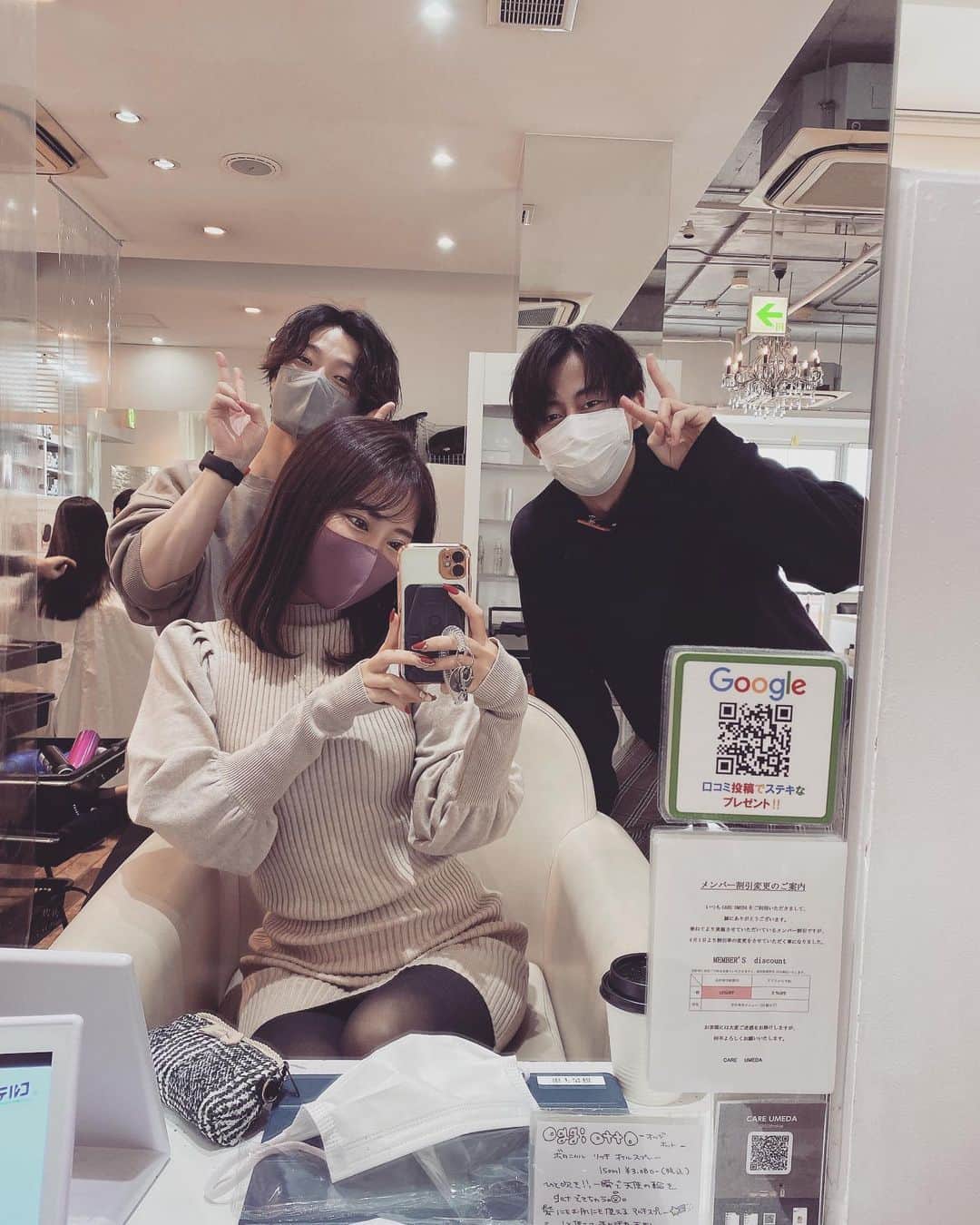 福井柑奈さんのインスタグラム写真 - (福井柑奈Instagram)「髪の毛きれいきれいしてもらいました〜✨ CARE梅田さんいつもありがとうございます🥰　(@careumeda ) 行きつけすぎて行きつけすぎ🙆🏼‍♂️笑 (@toku.18 )担当様✌︎  髪色明るくなってたので すこーし大人しくしてもらいました♡ そしてすこーしピンク系💓ほどよくて儚くていい☺️💓💓  なので服の色も寄せました(笑)  ヘッドスパもしてもらたよ〜🧖🏻‍♀️最高！ 香りを選ぶところからいつもワクワク！ (@y20_oda )ヘッドスパの使者ありがとう〜🙏🏻😁  #美容院 #美容院行ってきた #アッシュグレー #ヘアカラー #トリートメント #大阪 #梅田 #ヘアサロン #サロンモデル #ヘアスタイル #フォロワー募集中 #コメント大歓迎 #careumeda #haircolor #hair #hairstyle #japan #hairsalon #haircolour #japanesegirl #beautiful #love #instagood #swag #💇🏻‍♀️ #❤️#followme #comment」1月24日 12時48分 - kanna_fukui