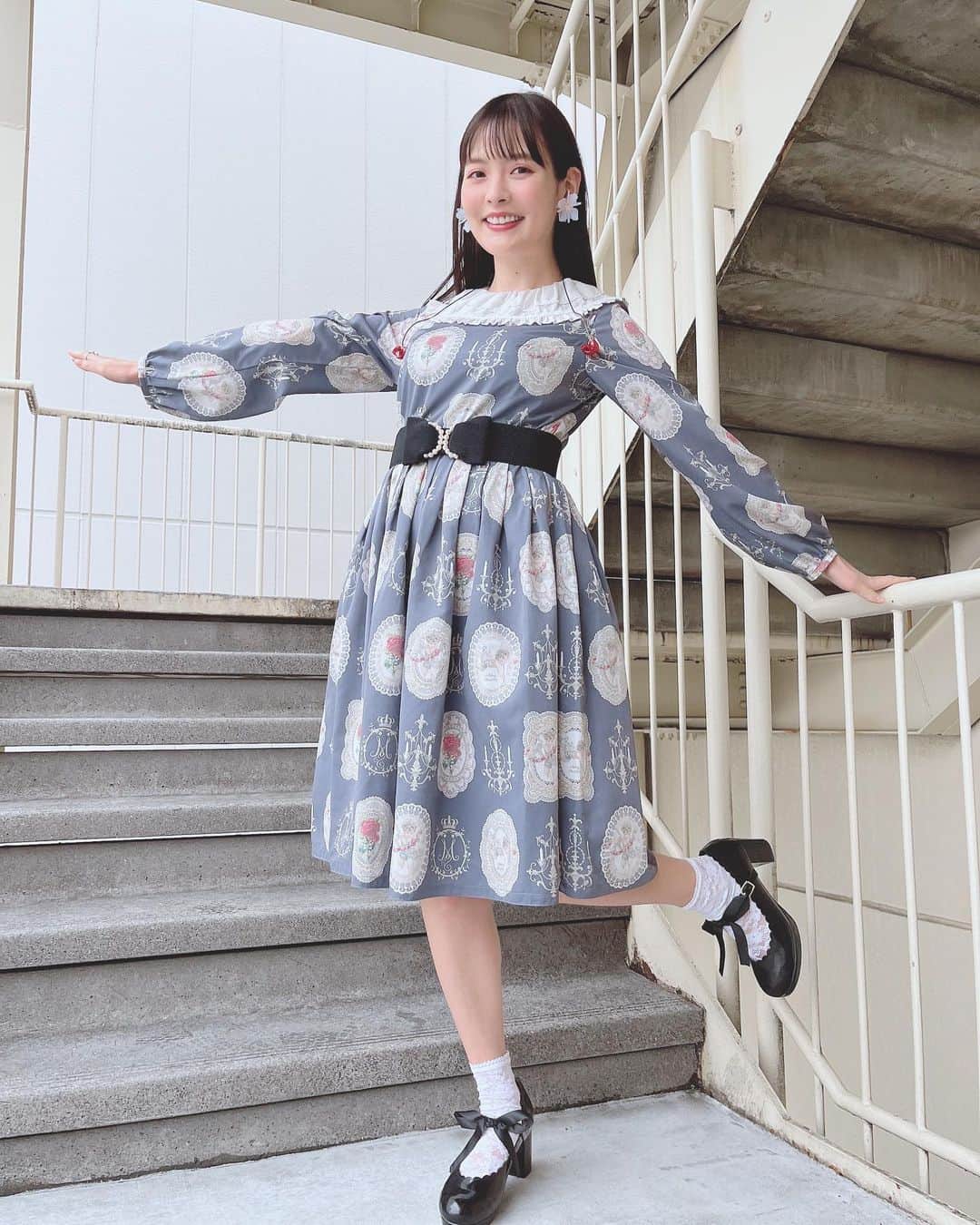 上坂すみれさんのインスタグラム写真 - (上坂すみれInstagram)「月曜日！ 今週もすこやかにお過ごしください、同志( ˘ω˘ ) きのうのお衣装にて！  #上坂すみれ」1月24日 14時22分 - uesaka_sumire