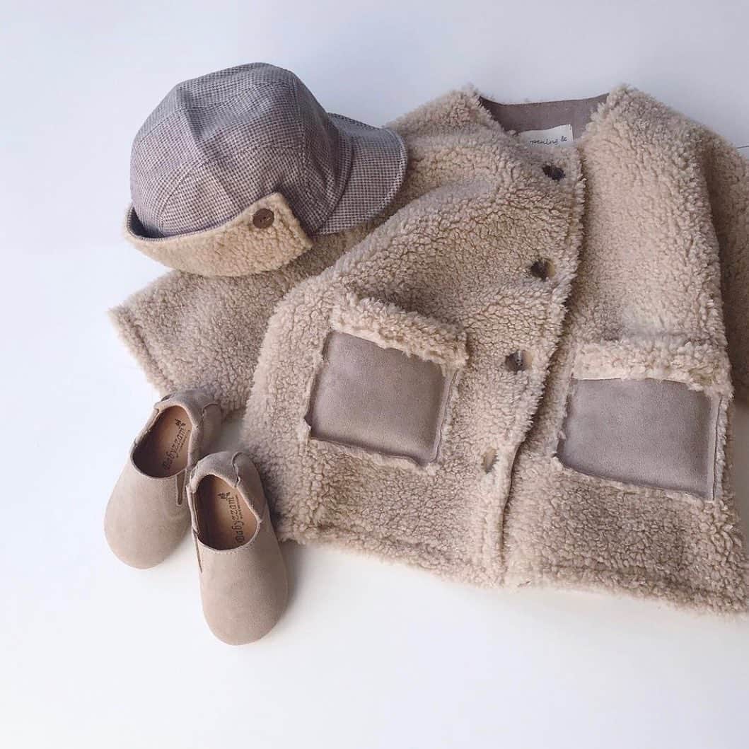 子供服CHIMOMEのインスタグラム：「➤➤ Infomation . 売り尽くしセール☺︎ 本日21時OPEN !  ➤ CHIMOME ➤ https://Chimome.com . .」