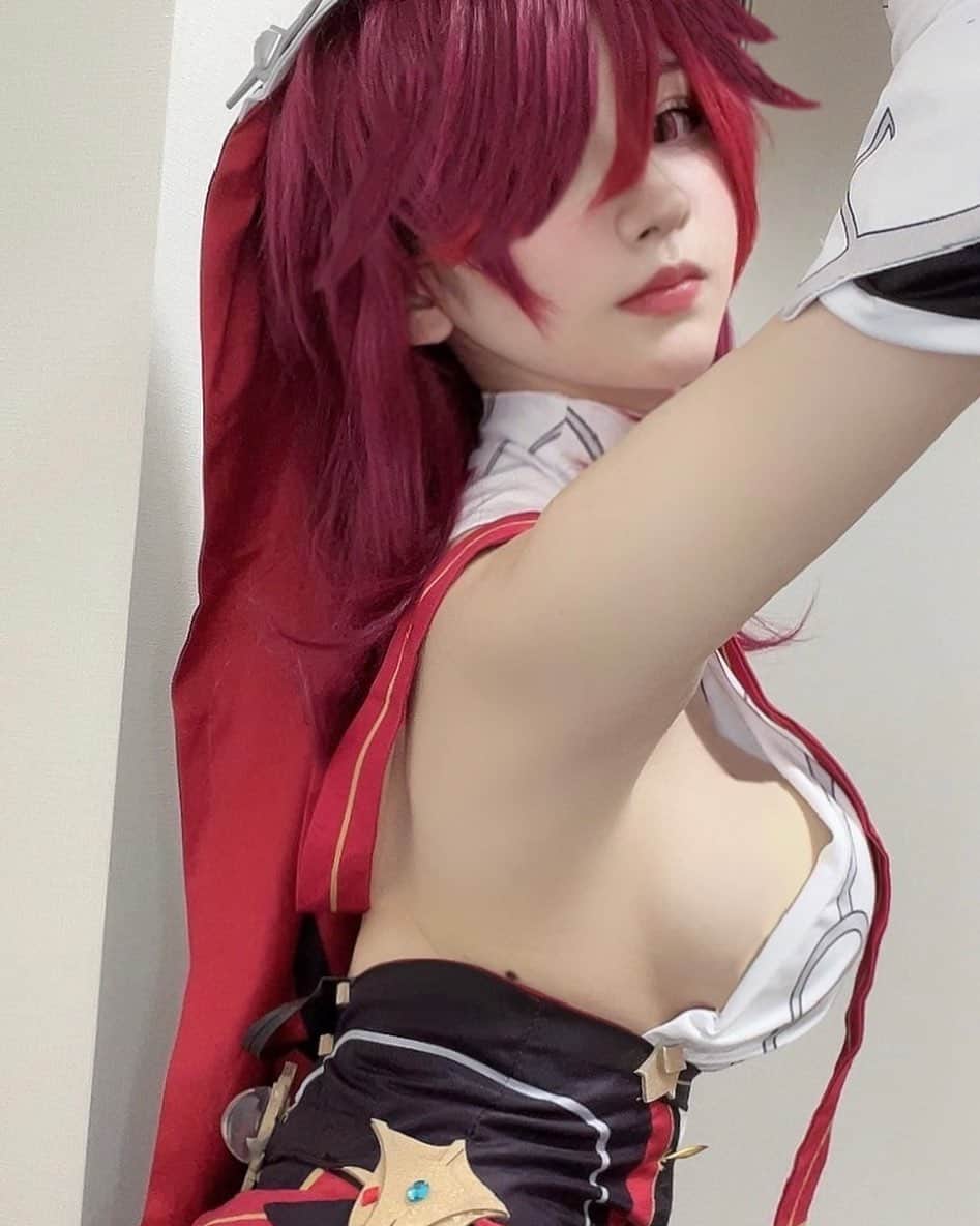 てーらのインスタグラム：「ロサリアちゃんHappybirthday!!!  #genshinimpact #keqing #原神コスプレ #rosaria #rosariagenshinimpact #rosariacosplay  #原神 #角色扮演  #ロサリア  #罗莎莉亚  # #原神角色扮演   ‪‪#cosplay_style #大学生 #フォローミー #followｍe #japanesegirl #女子大生 #カメラマン募集 #カメラマンさんと繋がりたい #被写体になります #被写体モデル #被写体希望 ‬  #カメラマン募集 #カメラマンさんと繋がりたい #被写体になります #被写体モデル #被写体希望 #cosplay #コスプレイヤー #コスプレ #コスプレイヤーさんと繋がりたい #自撮り #自撮り女子 #sexycosplayer」