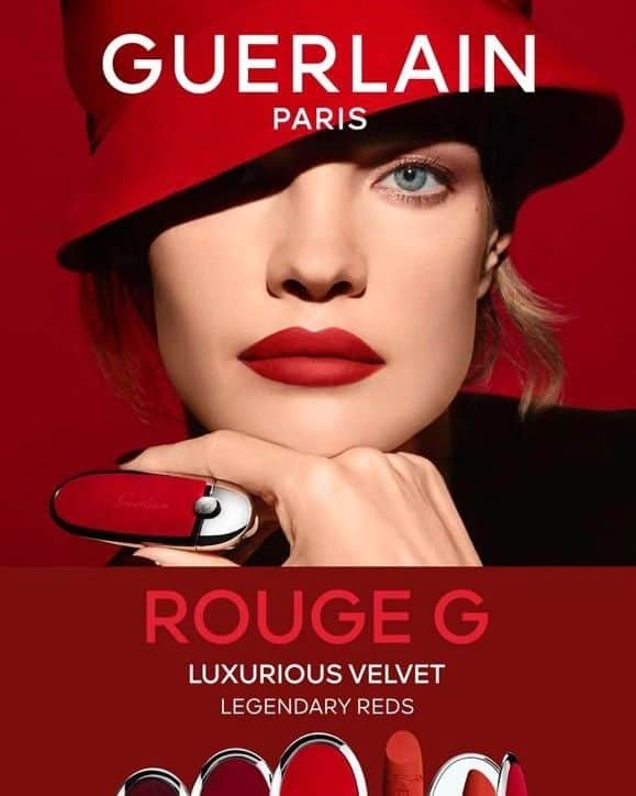ナタリア・ヴォディアノヴァさんのインスタグラム写真 - (ナタリア・ヴォディアノヴァInstagram)「Felt pretty might delete later 🤪🤣💋(just kidding!!) 1925: Roi des Rouges, a beautifully bold red. Paying homage to Rouge Automatique, the groundbreaking retractable lipstick that #Guerlain created for the Roaring Twenties, Roi des Rouges celebrates the unapologetically feminine beauty that characterised the era. Almost a century later, this daring true red remains a Guerlain icon. #GuerlainMakeup #RougeG @guerlain」1月24日 20時34分 - natasupernova
