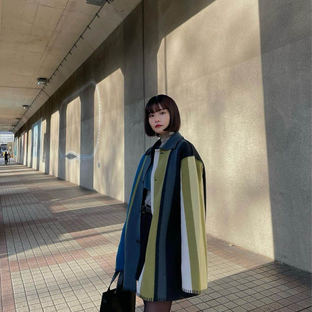 横田ひかるさんのインスタグラム写真 - (横田ひかるInstagram)「🦜☀︎  可愛い~お気に入りの冬服、 YouTube撮影しました! upお楽しみに~✌︎  #ヨコタノシフク」1月24日 21時44分 - _rncn950805