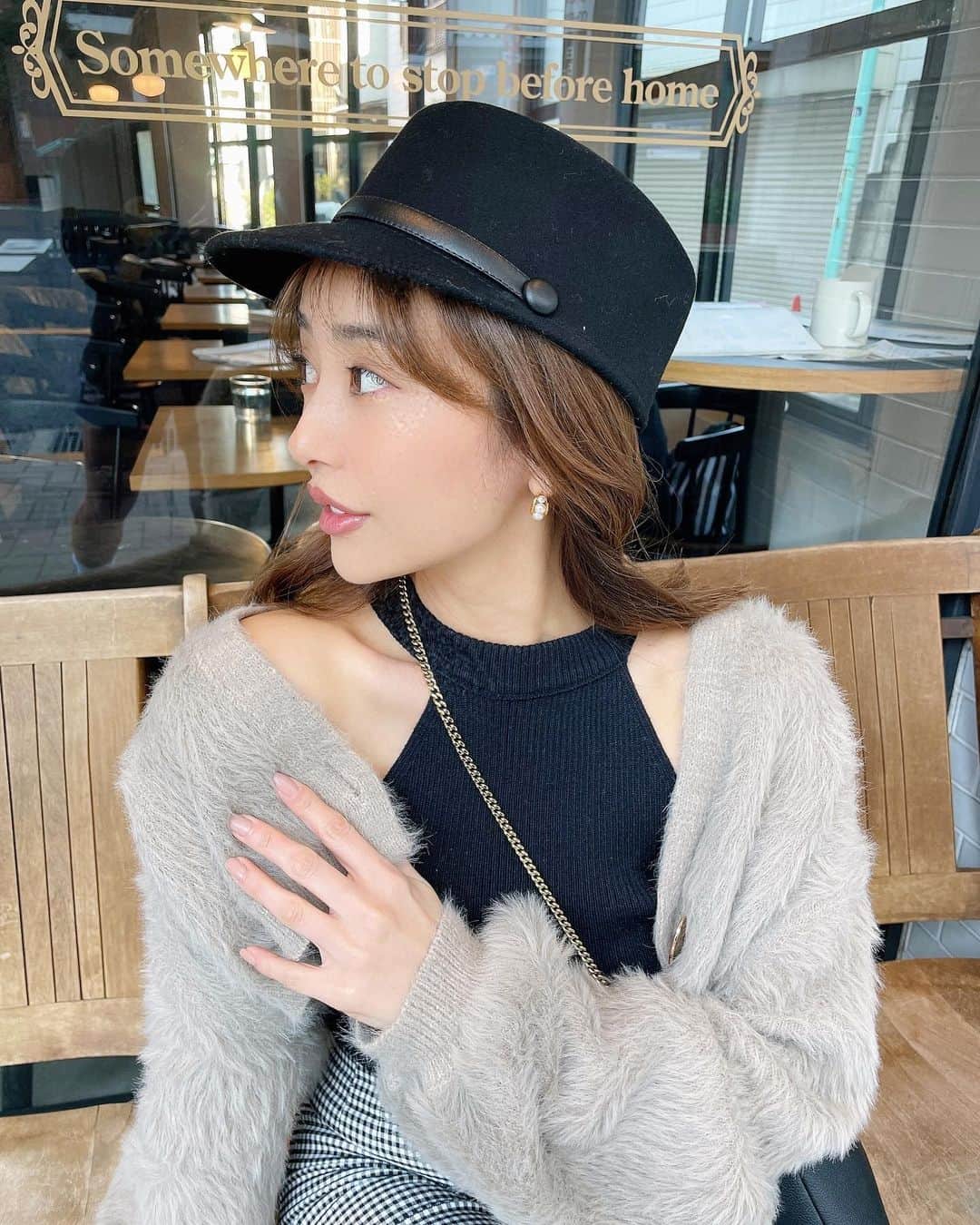 のインスタグラム：「今週金曜日発売の商品🤍 もふもふ具合が堪らなくスキ🐻 @sheer_flow」