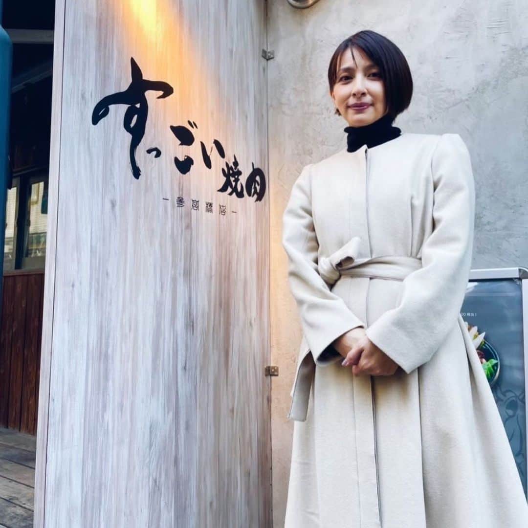 奥菜恵さんのインスタグラム写真 - (奥菜恵Instagram)「先日のロケで着させてもらった @lanvin_en_bleu_womens のコート。 店内での撮影だったので一瞬しか映らなかったけど、あったかくてとても可愛かったなぁ💕  #衣装 #コート」1月25日 13時30分 - megumi_okina