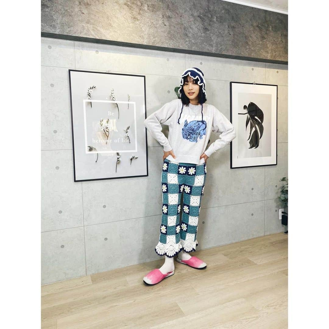 のん（能年玲奈）さんのインスタグラム写真 - (のん（能年玲奈）Instagram)「@harumi_showroom tops&pants&hat: @holiday_pr @holiday_official_2016  Hair&Make: Kaori Mori #越境放送 #のんやろが #YouTube」1月25日 10時01分 - non_kamo_ne