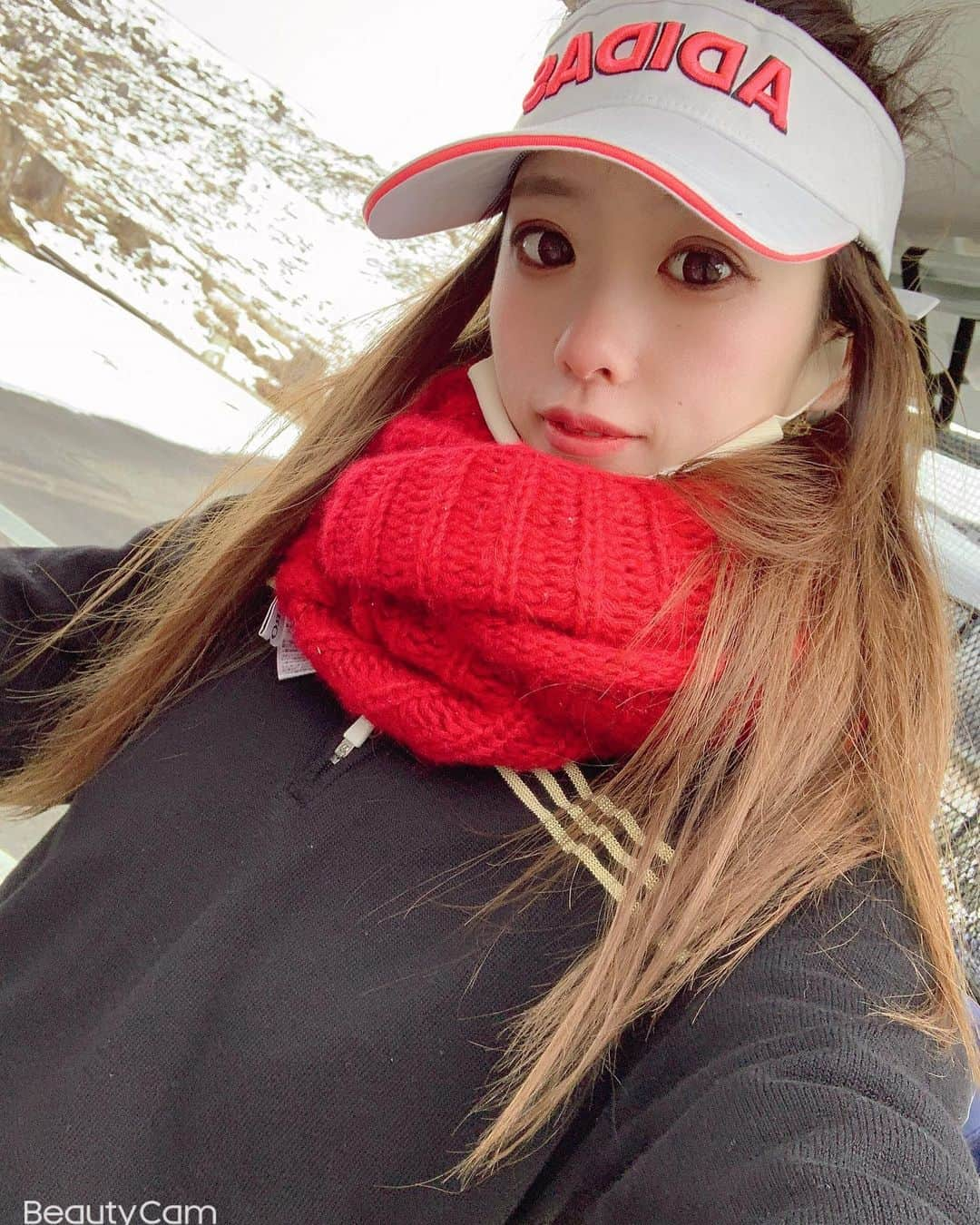 立花みかのインスタグラム：「この頃ゴルフ楽しくて仕方ない🏌️‍♀️  早くたくさん行けるようになりたい（ ｉ _ ｉ ）  コロナ早く治れ〜  目標120きりたい  #likeforlikes #friends #golf #ゴルフ女子 #followforfollowback #food」