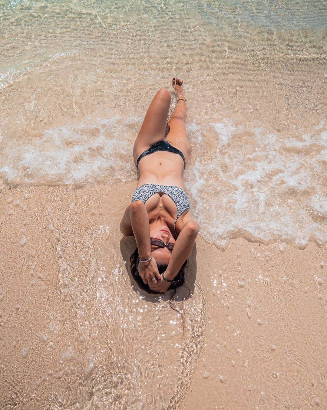 のインスタグラム：「毎日beachで昼寝したい💤💭 それだけで私は幸せ〜💜💜  ┈┈┈┈┈┈┈┈┈┈ 🇦🇺#australia #オーストラリア  📍#westernaustralia  📸  @guypage333」